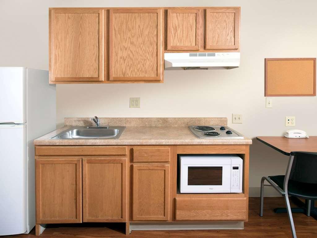 Extended Stay America Select Suites - Kalamazoo - West Quarto foto